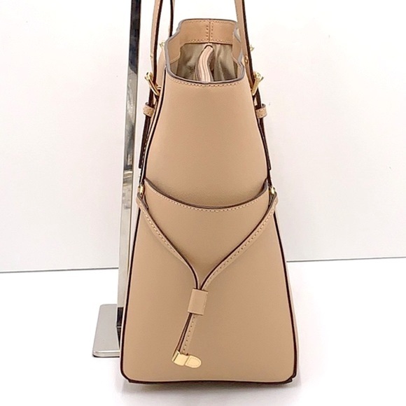 MICHAEL KORS Voyager EAST WEST TOTE OYSTER COLOR - Picture 4 of 16